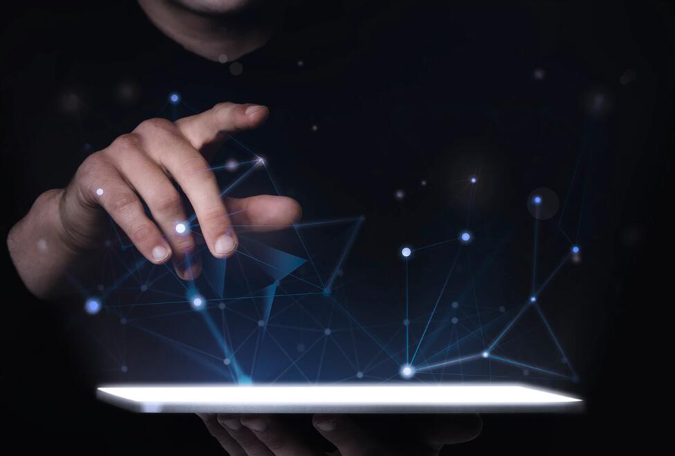 玉兰油流光瓶和小白瓶区别 玉兰油美白祛斑套装